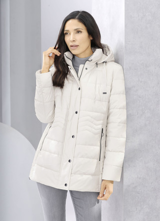 Funktionsjacke mit Längssteppung seitlich