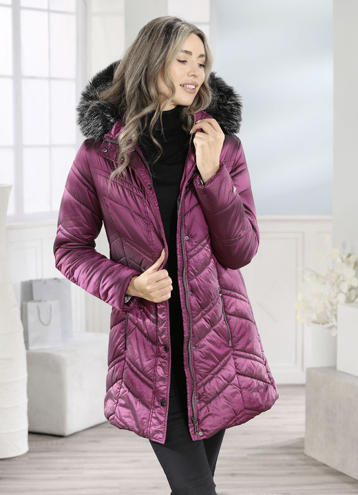 Winterjacken - Jacke mit abnehmbarer Kapuze Winterjacken - Jacke mit abnehmbarer Kapuze, in Größe 036 bis 052, in Farbe ZYKLAM