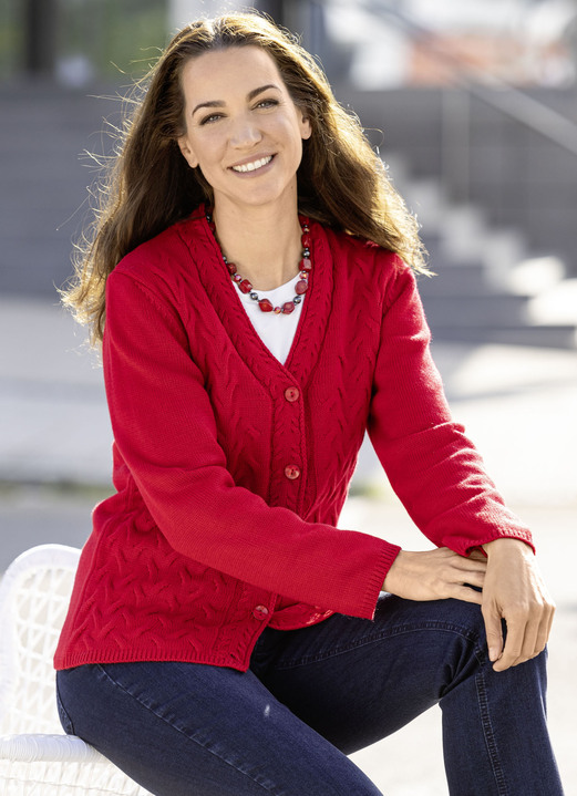 Basics - Strickjacke mit Strukturdessin, in Größe 038 bis 054, in Farbe ROT Ansicht 1
