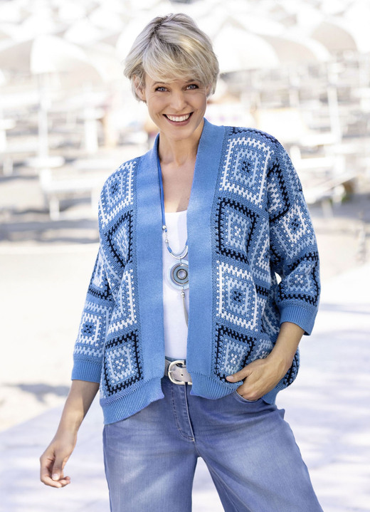 Strickjacken - Strickjacke in Jacquard-Dessin Strickjacken - Strickjacke in Jacquard-Dessin , in Größe L(44/46) bis XXL(52/54), in Farbe JEANSBLAU-WEISS-MULTICOLOR