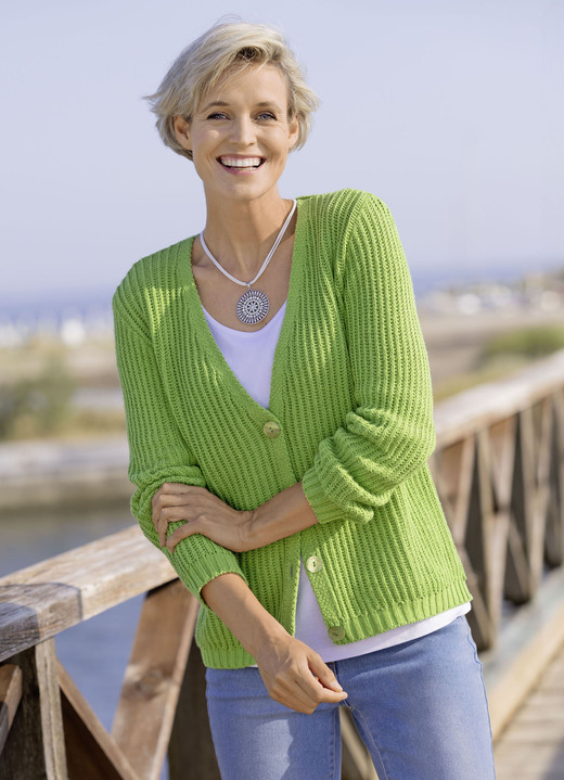 Basics - Strickjacke in Patentstrick, in Größe 036 bis 052, in Farbe KIWIGRÜN Ansicht 1