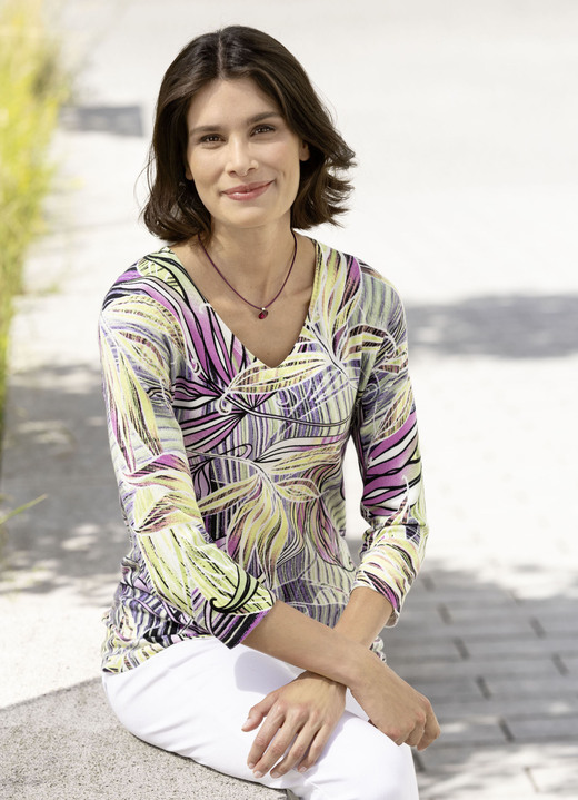 Pullover & Strickmode - Pullover in Feinstrick, in Größe L(44/46) bis XXL(52/54), in Farbe GRÜN-LILA-MULTICOLOR