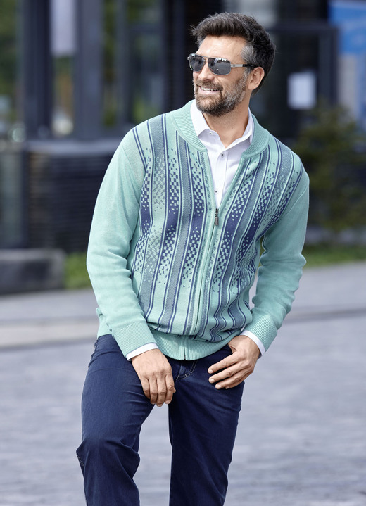 Strickjacken - Gemusterte Jacke in 2 Farben, in Größe 046 bis 062, in Farbe MINT Ansicht 1