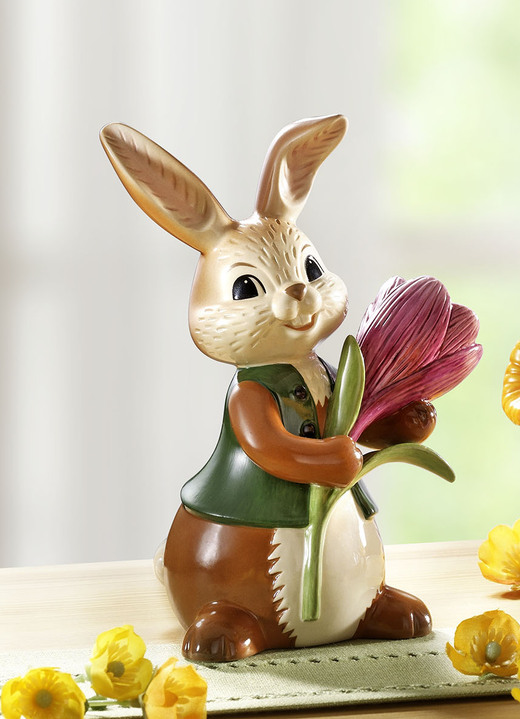 Oster-Goebel-Figuren - Goebel-Hasen mit Blume aus Feinsteingut, in Farbe BUNT, in Ausführung Hase mit Krokus