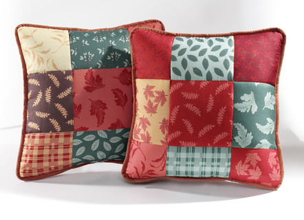 Tagesdecke und Kissenbezüge in Patchwork-Optik