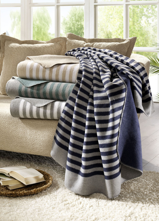 Decken - Gestreifte Schlafdecke von Biberna, in Farbe BLAU
