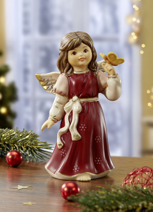 Weihnachten - Engel mit Schmetterling von Goebel, in Farbe BORDEAUX Ansicht 1