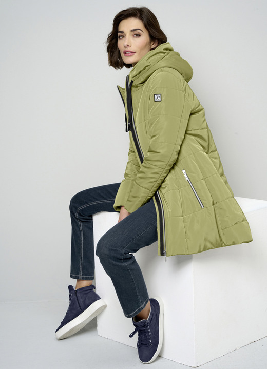 - Steppjacke mit fester Kapuze, in Größe 038 bis 052, in Farbe GRÜN Ansicht 1