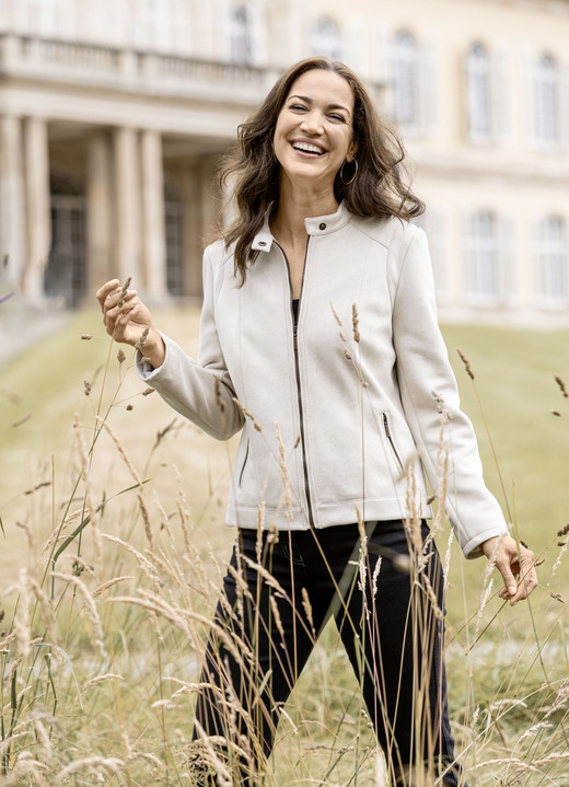 Blusen - Jacke mit Stehkragen Blusen - Jacke mit Stehkragen, in Größe 036 bis 052, in Farbe SAND