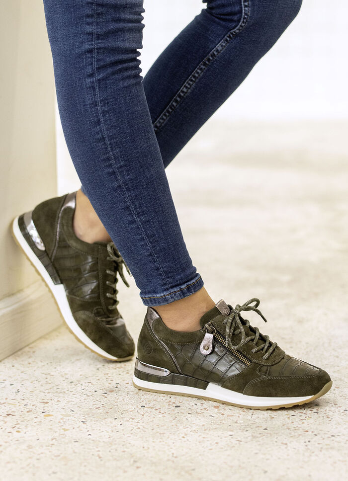 Schnürschuh mit herausnehmbarem Fußbett KHAKI