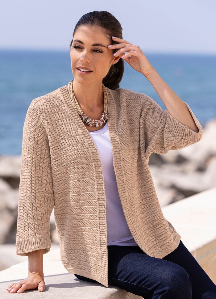 Strickjacke in Strukturmix 