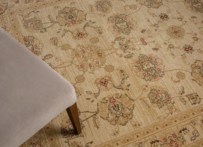 Brücke und Teppiche mit Orient-Optik CREME