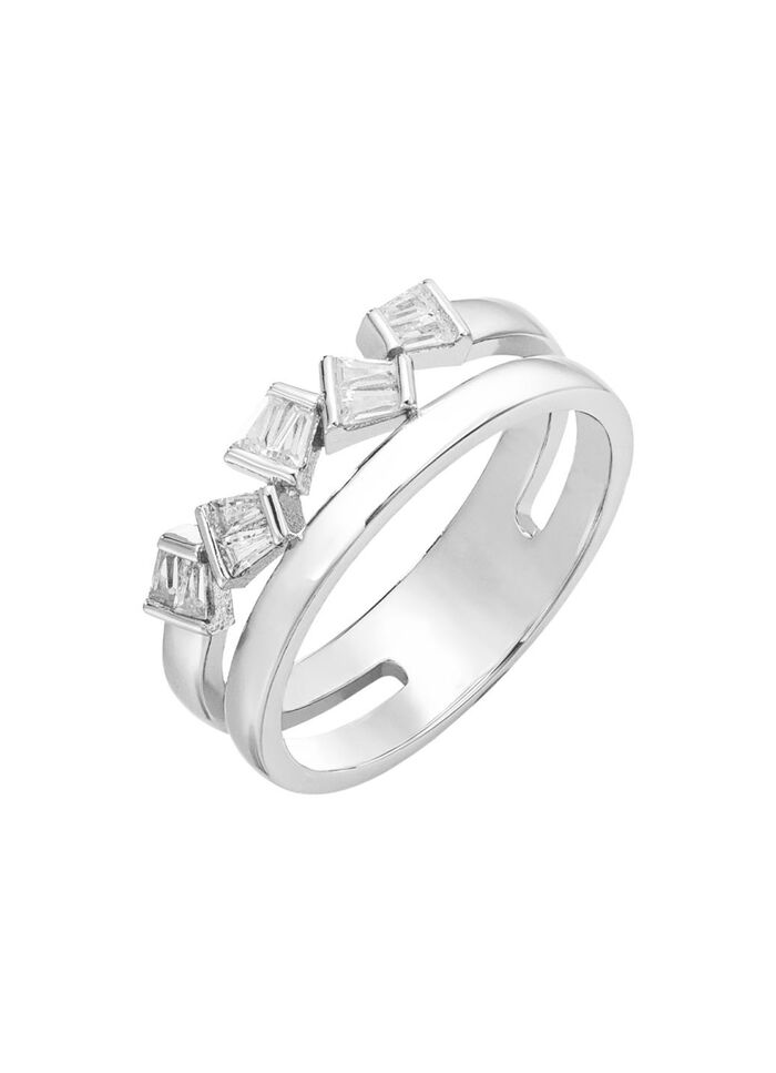 Moderner Damenring mit synth. Zirkonia 