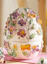 Dekorations-Accessoires aus der Fitz & Floyd-Kollektion BUNT