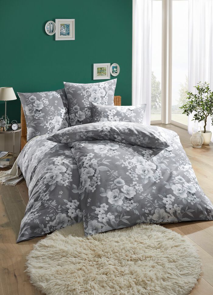 Beidseitig bedruckte Bettw&auml;sche-Garnitur aus Polycotton 