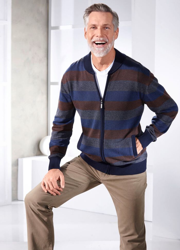 Jacke mit durchgehendem Rei&szlig;verschluss 