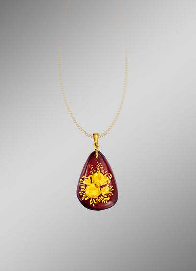 Anh&auml;nger mit handgravierten Rosen 