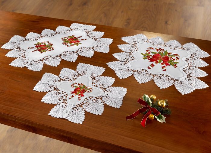 Tisch- und Raumdekoration mit Spitzenborte 