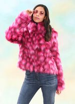 Kurzjacke mit hohem Kuschelfaktor 