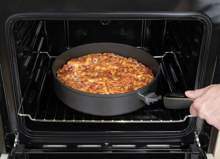 Genius Cerafit-Plasma Kochserie mit revolution&auml;rer Plasmabeschichtung 