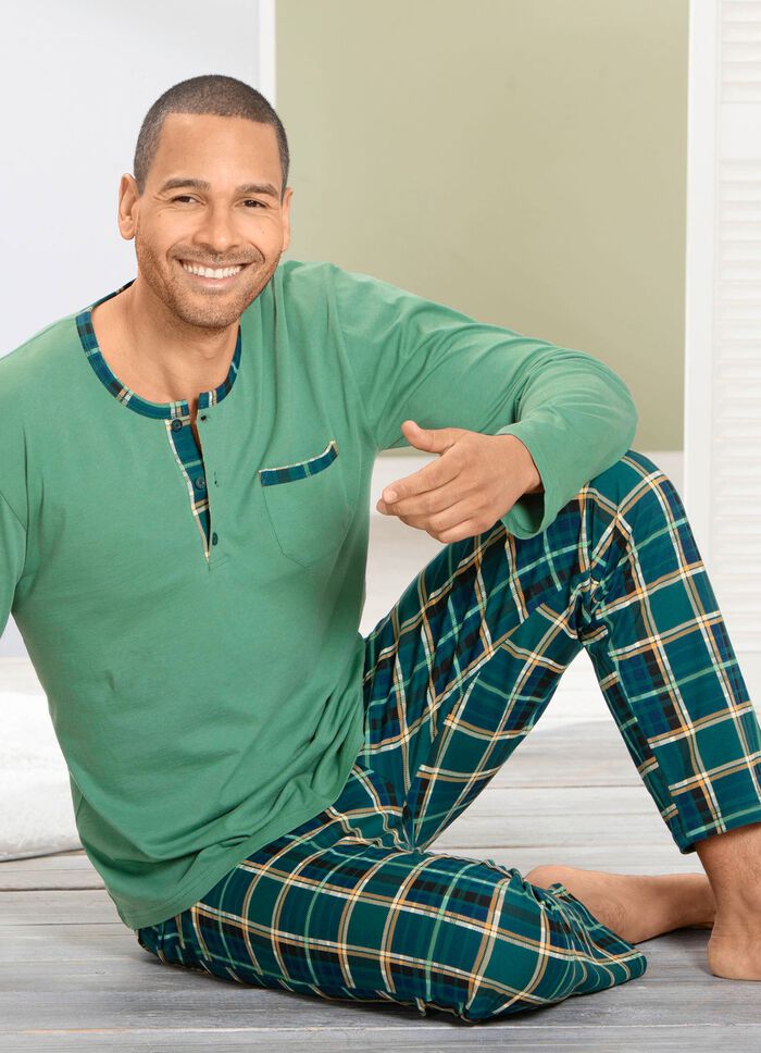 Schlafanzug mit Kontrastblende an Knopfleiste und Brusttasche 