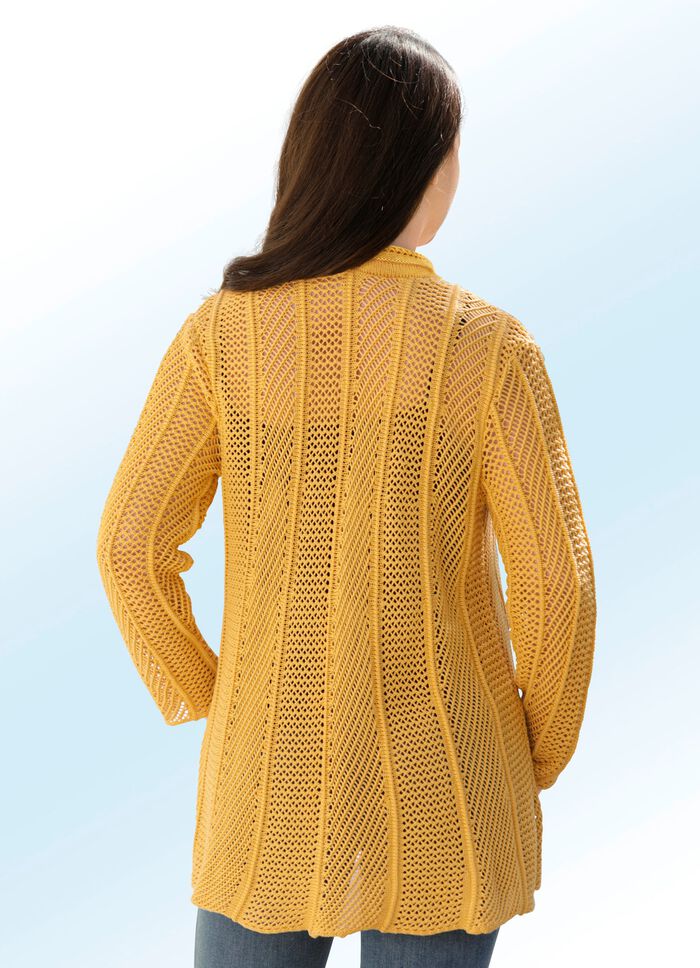 Strickjacke in Swingerform 