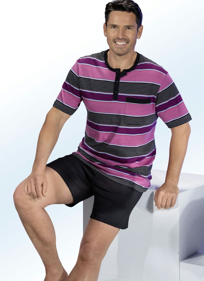 Shorty aus BIO-Baumwolle mit garngef&auml;rbtem Ringeldessin, Knopfleiste und Brusttasche 