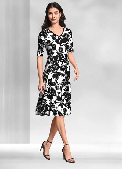 Kleid in Schlupfform 