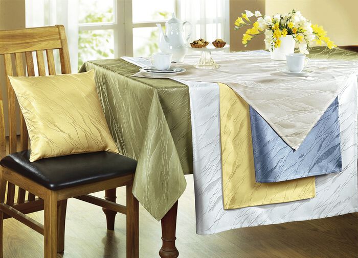 Dezente Tisch- und Raumdekoration in Marmor-Optik mit Fleckschutz 