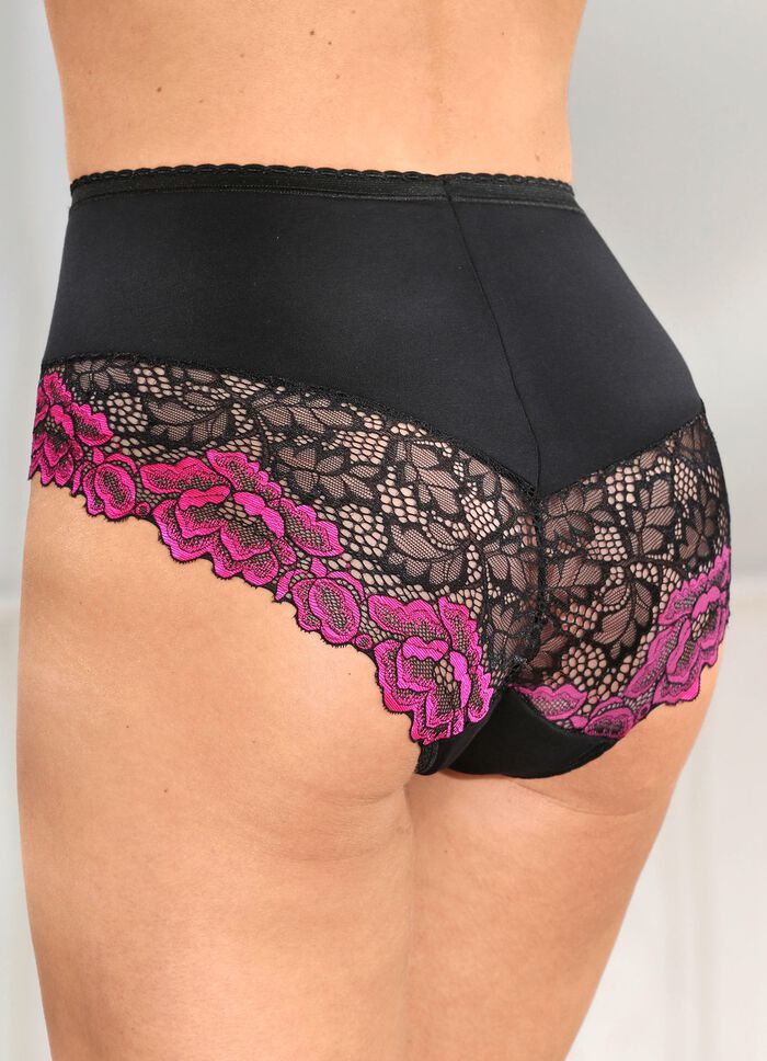 Dreierpack Slips mit h&uuml;bscher Elastikspitze 