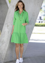 Kleid mit aparter Kragenlösung 