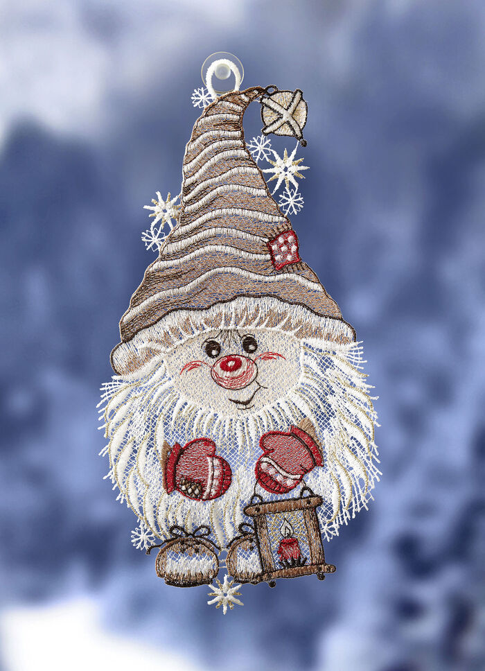 Fensterbild Wichtel aus echter Plauener Spitze