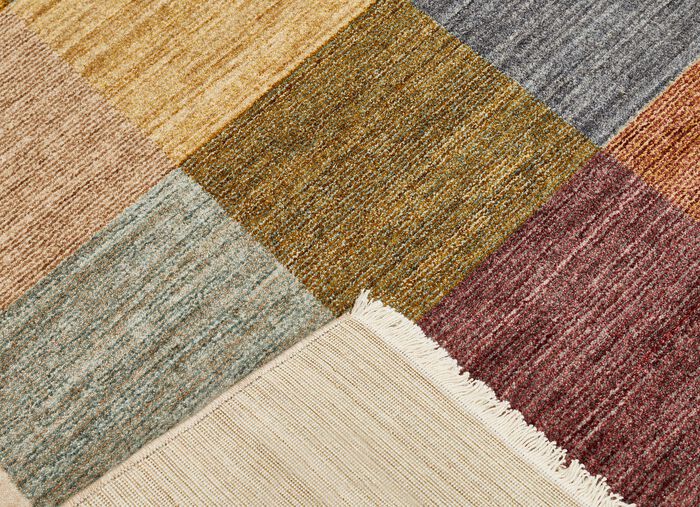 Moderne Br&uuml;cken und Teppiche mit Karo-Dessin 