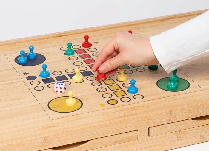 Spiel- und Puzzletisch f&uuml;r Puzzles mit bis zu 500 Teilen 