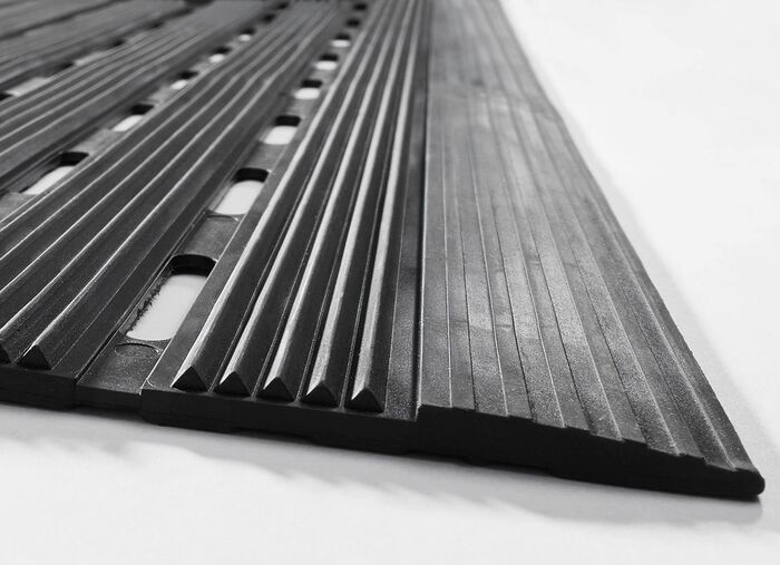 Wetterfeste Fu&szlig;matte aus Gummi 