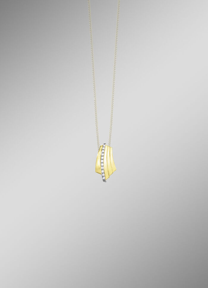 Toller Anhänger mit synth. Zirkonia 