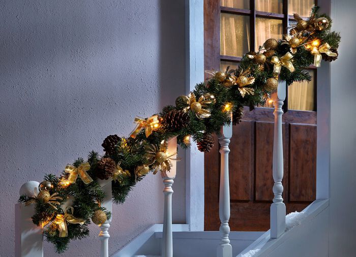 Weihnachtsgirlande mit Beleuchtung 