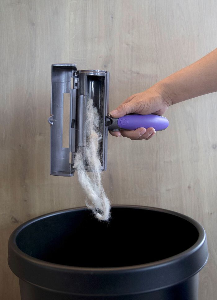 Batteriebetriebene Fussel- und Tierhaarrolle mit LED-Licht 