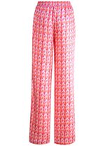 Hose in modischer Weite 