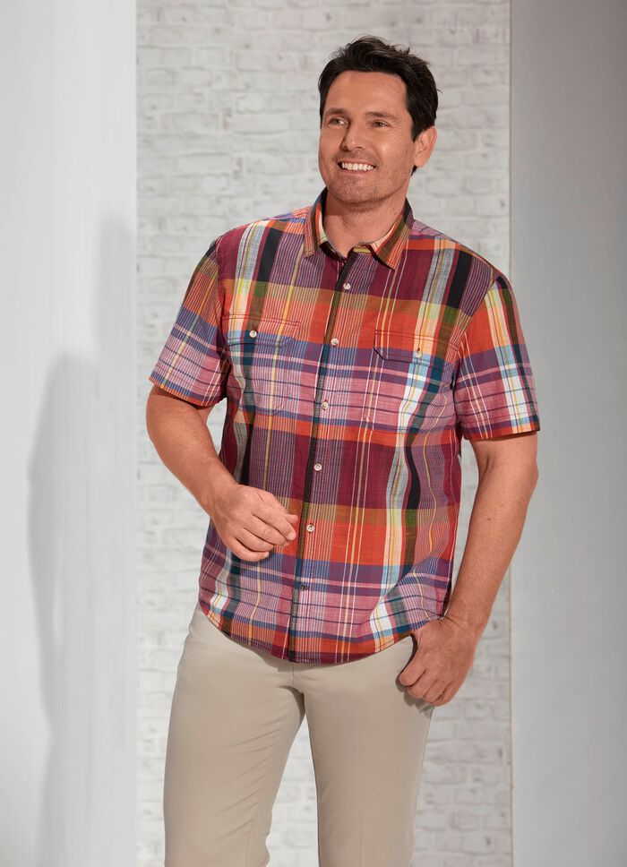 Kariertes Hemd mit Brustpattentaschen 