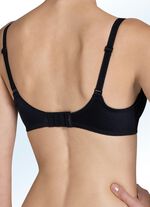 Triumph-Letizia B&uuml;gel-BH mit effektvoller Stickereispitze SCHWARZ