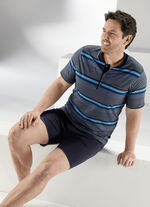 Shorty mit Knopfleiste und Brusttasche 