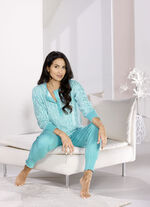 Schlafanzug mit B&uuml;ndchenabschl&uuml;sen  