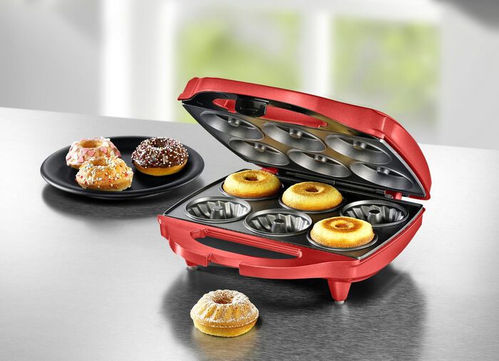 Guglhupf-B&auml;cker in verschiedenen Ausf&uuml;hrungen ROT