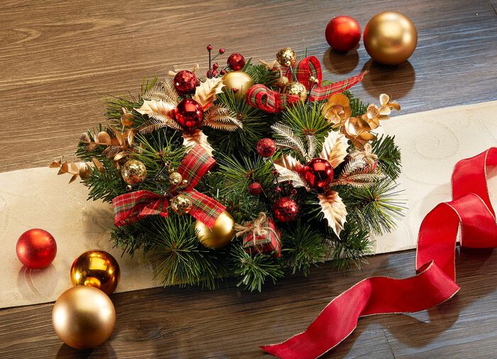 Aufwendig gestalteter Tischkranz 