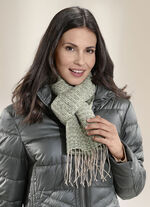 Schal mit verschiedenen Gr&uuml;nt&ouml;nen 