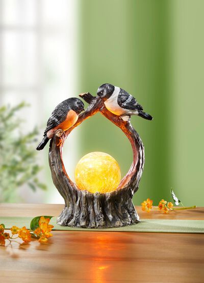 Beleuchtete Dekoration mit V&ouml;gel 