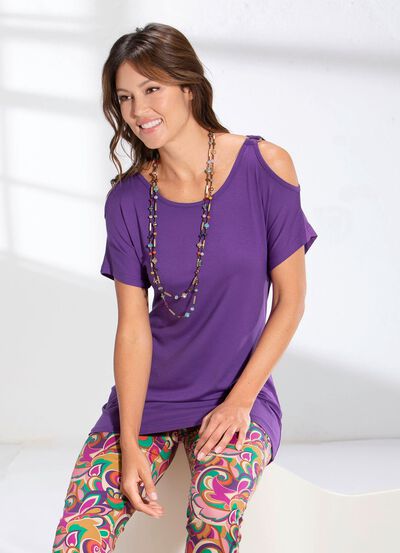 Raffiniert gestyltes Shirt in 2 Farben 