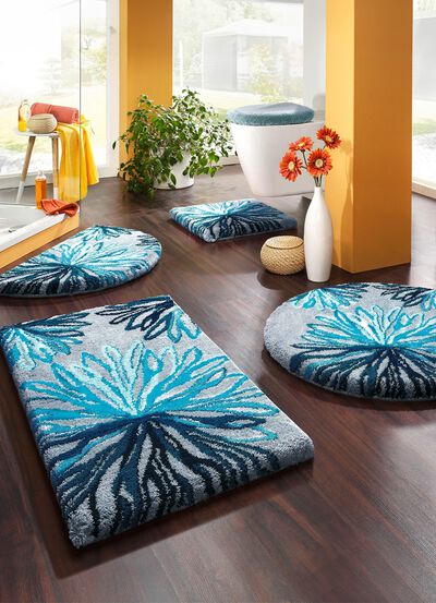 Supersofte Badgarnitur aus dem Hause "Grund" 