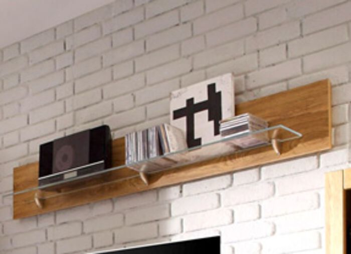 Wandboard mit Glasablage 